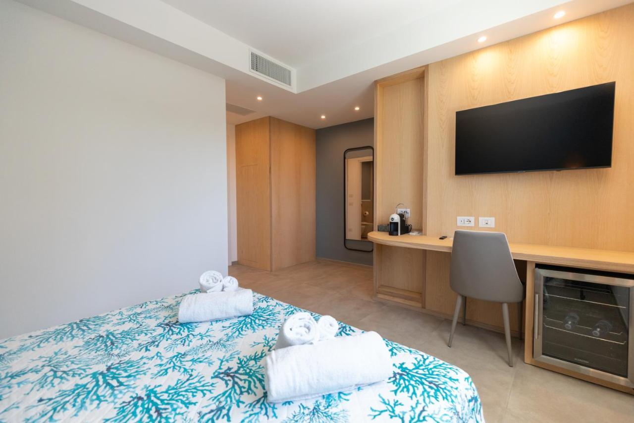 Molo Brin Rooms & Suites Olbia Exterior foto